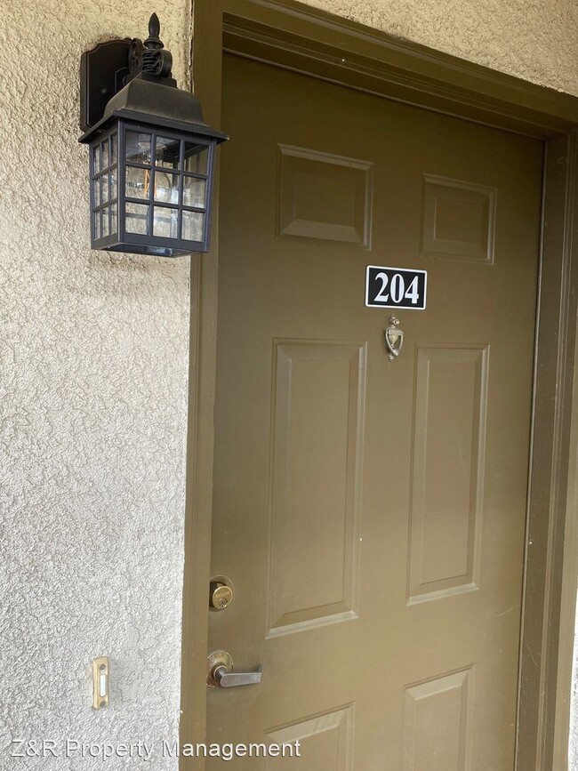 Building Photo - 3 br, 2 bath House - 3912 Riviera Grv #204