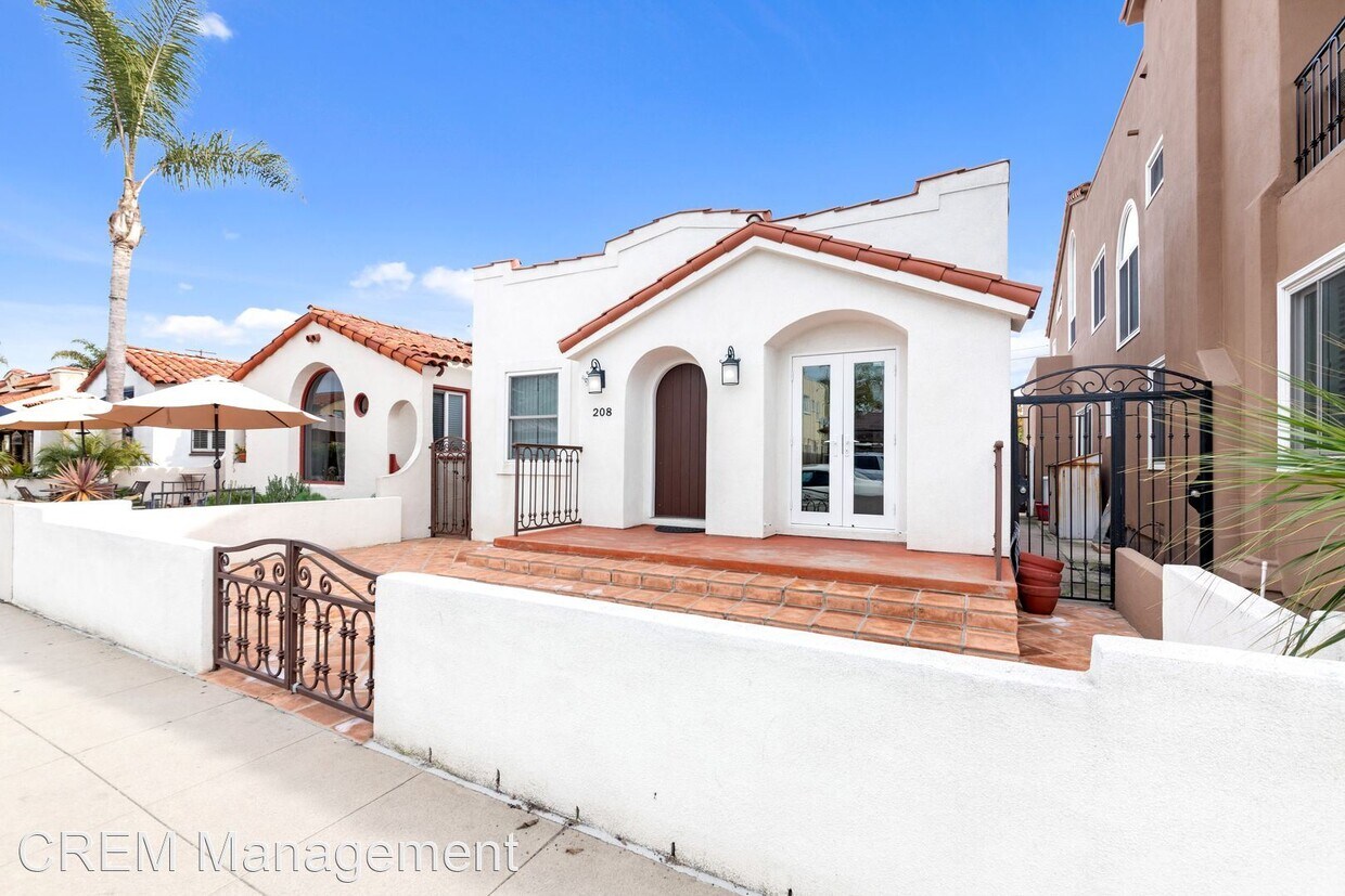 Foto principal - 2 br, 1 bath House - 208 Corona Ave