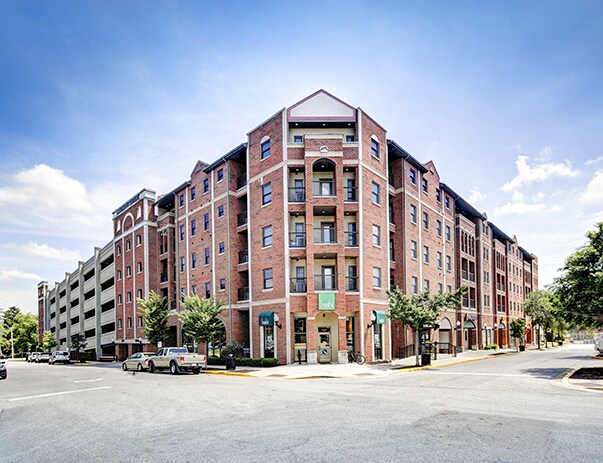 Primary Photo - 120 South St