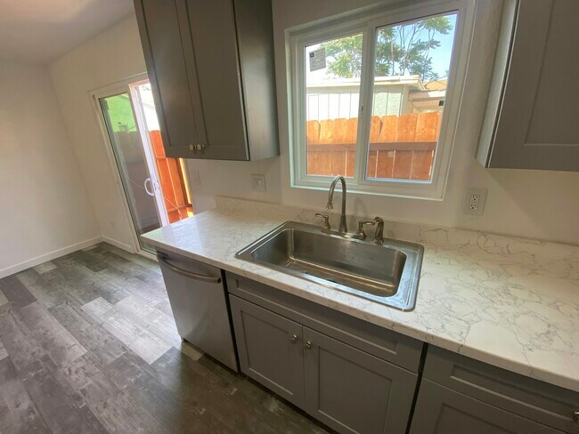 Building Photo - 1475 14th Street, Unit 1477
