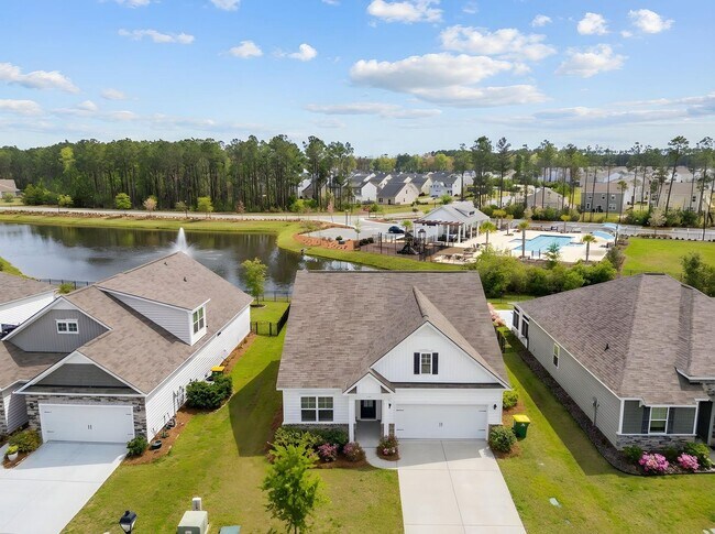 Foto del edificio - 3 BED | 2 BATH | TWO CAR GARAGE | WHITAKER PARK AT SAVANNAH QUARTERS | AVAILABLE NOW