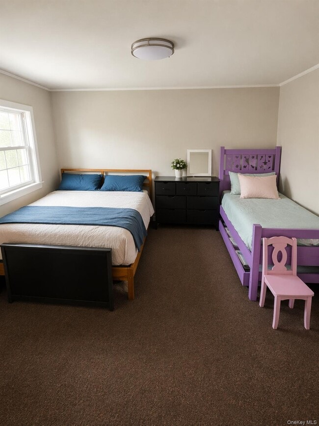 Building Photo - 72 Main St