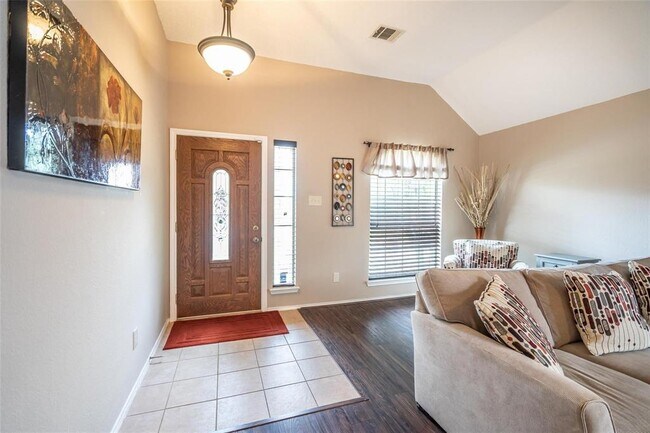 Building Photo - 4437 Santa Fe Ln