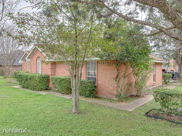 Building Photo - 3 br, 2 bath House - 804 Brown Street