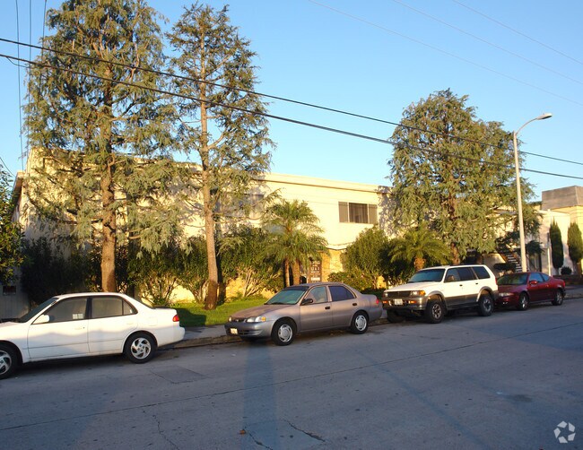 Building Photo - 5035 Klump Ave