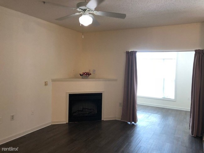 Foto del edificio - 1 br, 1.5 bath House - Avera Place Condomi...