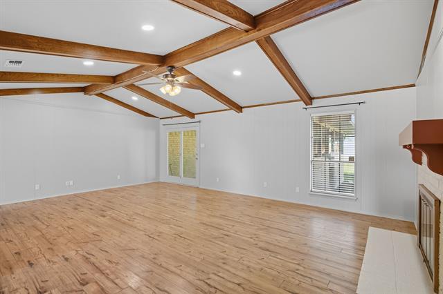 Foto del edificio - 10304 Oak Creek Dr