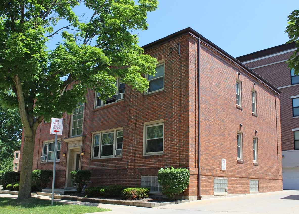 Primary Photo - 525 E Mifflin St