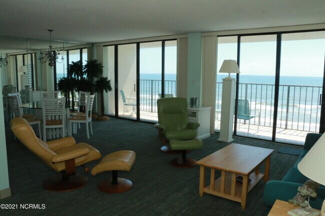 Foto del edificio - 4110 Island Dr