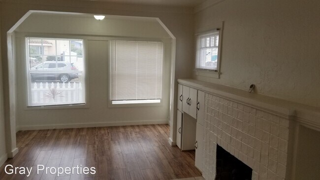 Building Photo - 1570 Lakeside Ave
