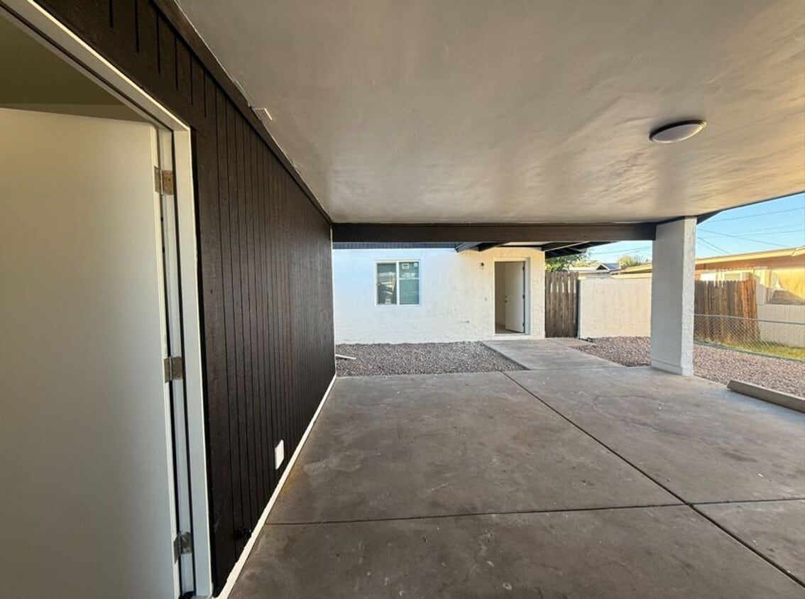 Scottsdale/Tempe Beautifully Remodeled 3 bed 2 bath with Yard! - Scottsdale/Tempe Beautifully Remodeled 3 bed 2 bath with Yard!