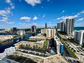 Building Photo - 1945 S Ocean Dr