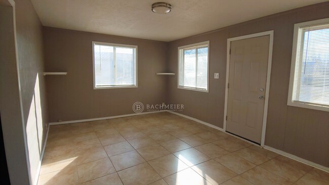 Foto del edificio - Enjoy living outside of town!