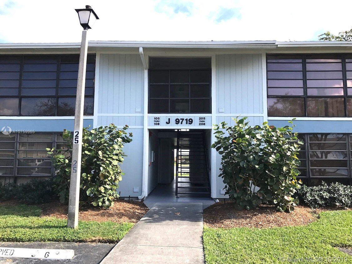 9719 Hammocks Blvd Unit 106, Miami, FL 33196 Condo for Rent in Miami