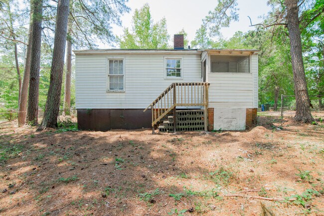 Building Photo - Move-In Ready Columbia Home!