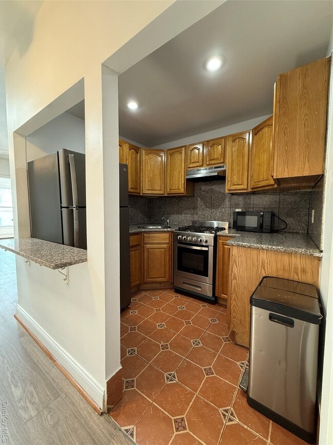 Building Photo - 43 Troutman St