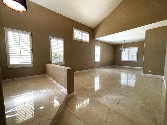 Building Photo - 9755 Lipari