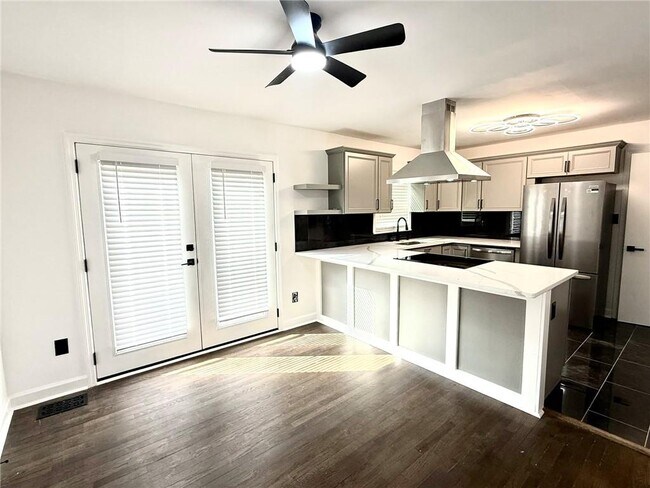 Foto del edificio - 5854 Magnolia Dr