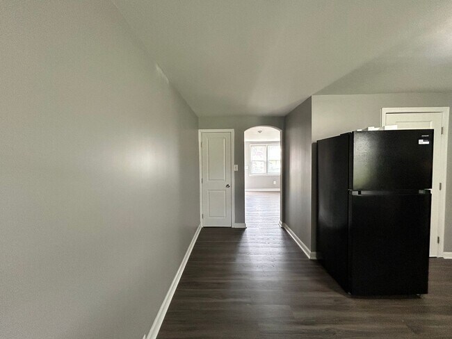 Foto del edificio - Baltimore - 3 Bedrooms, 1 Bathrooms Available!