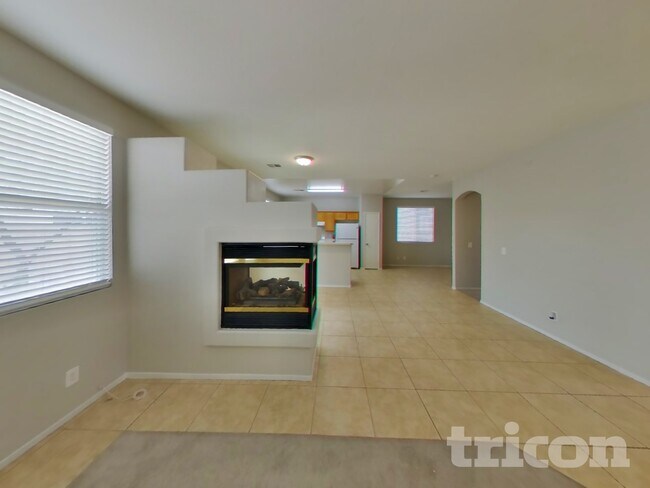 Foto del edificio - 2911 Extravagant Ave