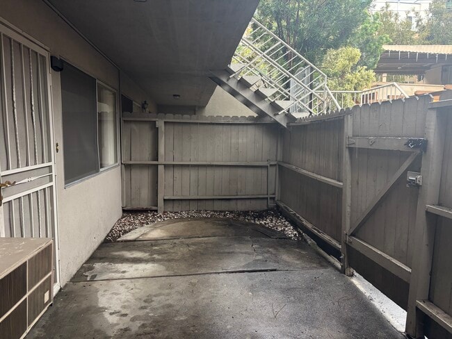 Building Photo - 12415 Archwood St
