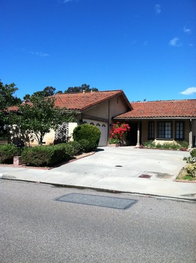 Building Photo - 1126 W Country Club Ln