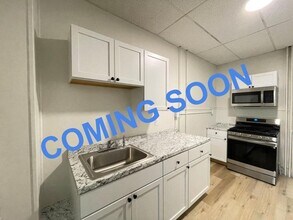 Building Photo - 53 Pennacook St