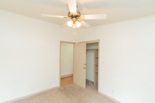 Foto del edificio - 203 Hathaway Dr