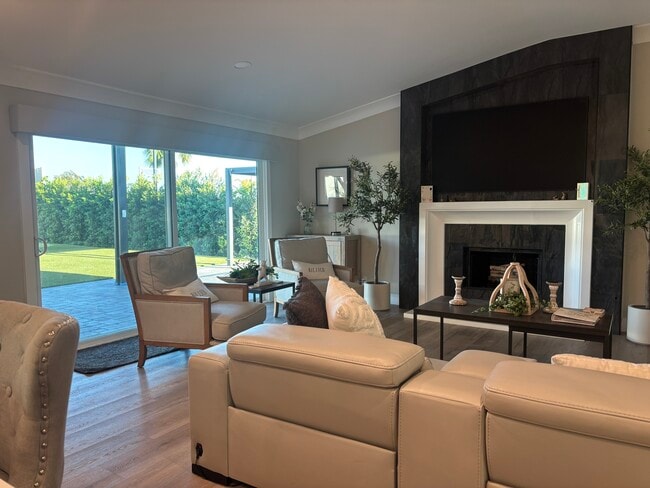 Building Photo - 2551 Stetson Dr