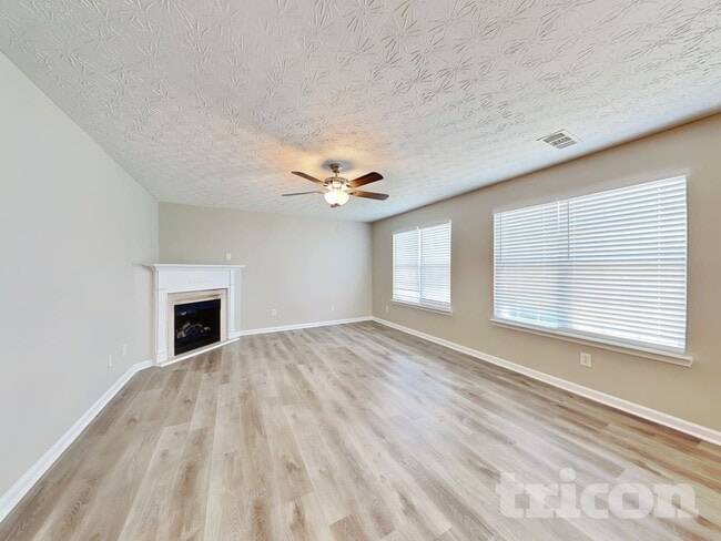 Foto del edificio - 305 Sarasota Ln