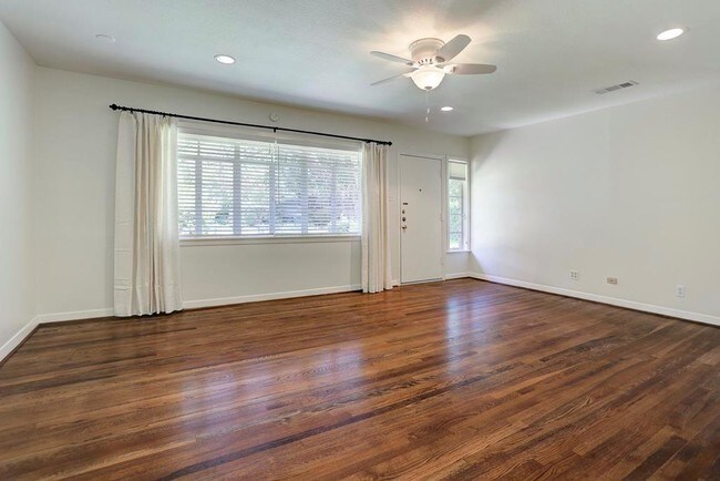 Foto del edificio - 2820 Westgrove Ln