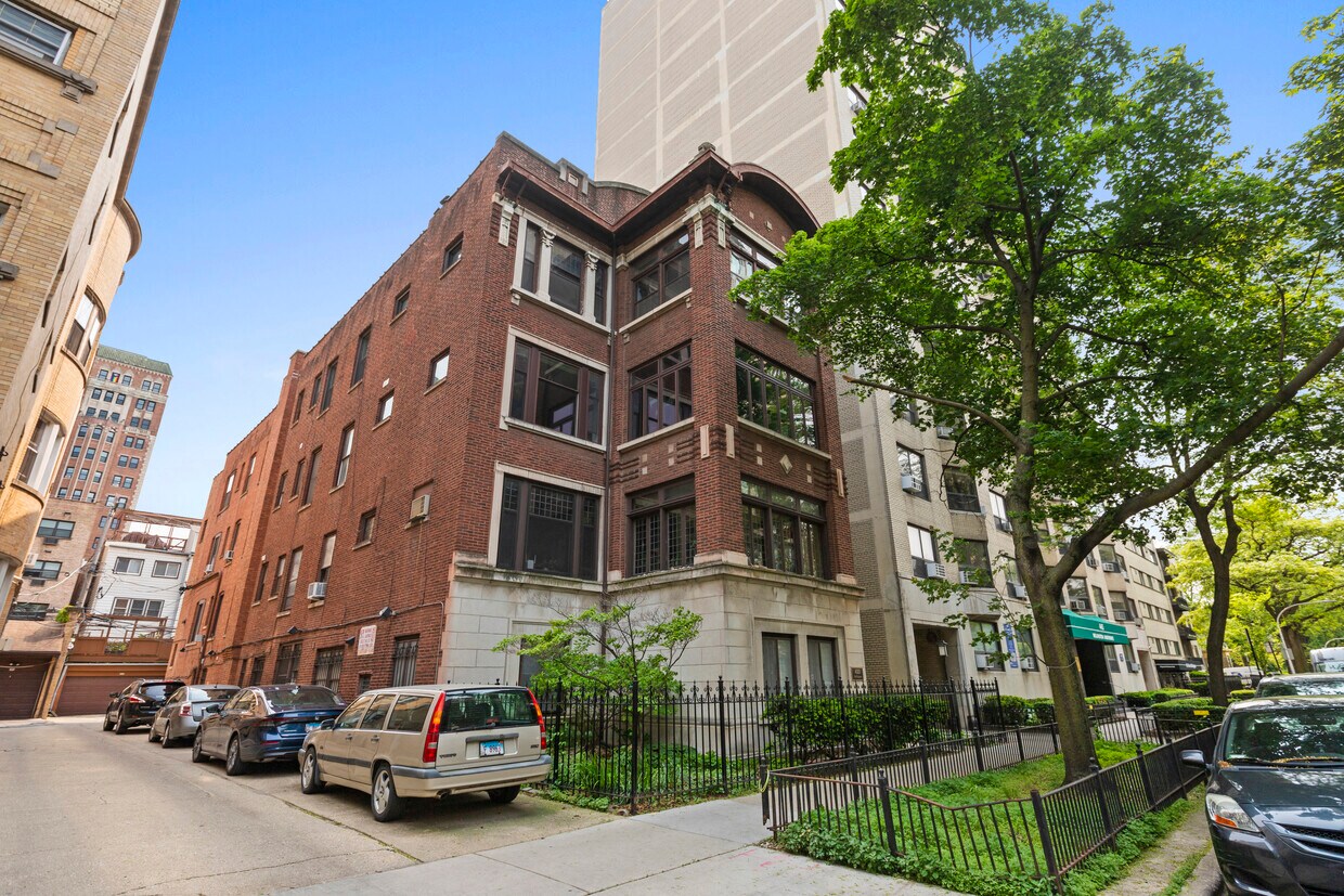 Foto principal - 433 W Wellington Ave