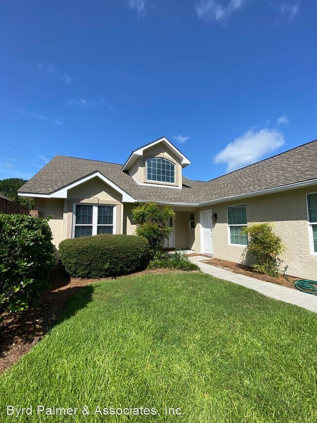 Building Photo - 860 Antigua Dr