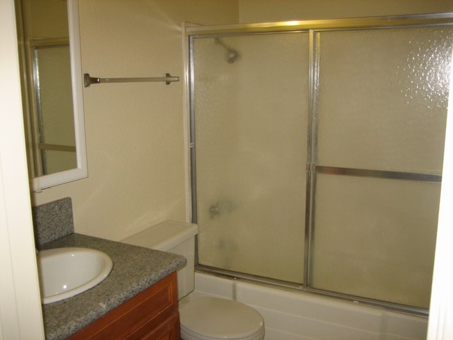 Bathroom - Alta Vista Apartments