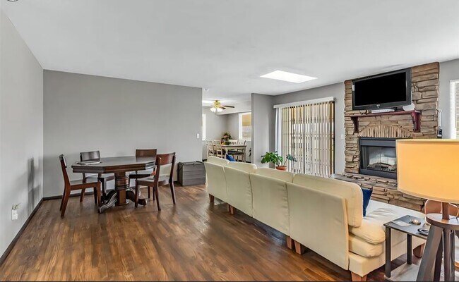 Foto del edificio - 217 W Linden Ave