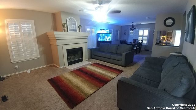 Foto del edificio - 14230 Cougar Creek