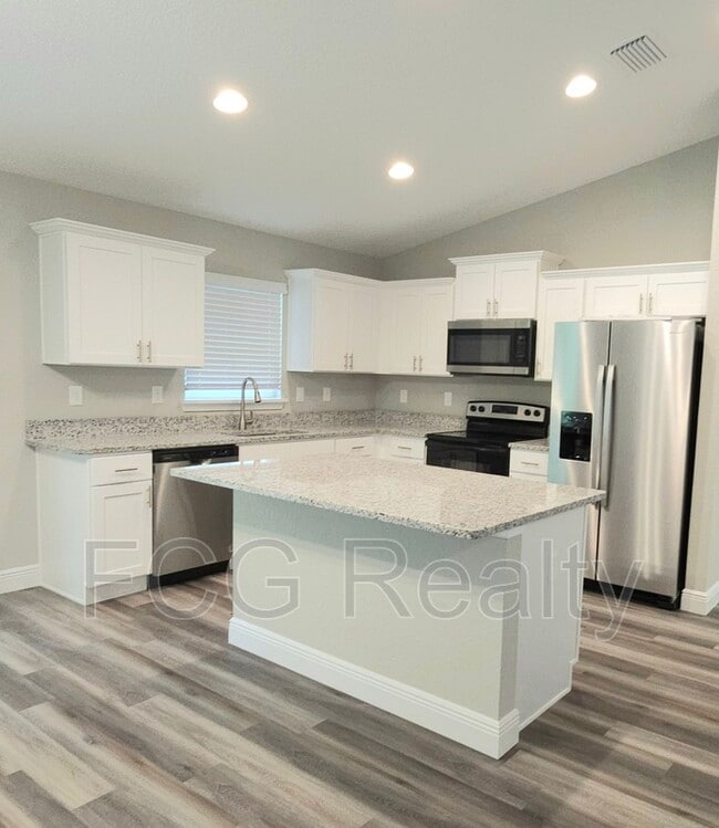 Building Photo - 10057 N Athenia Dr