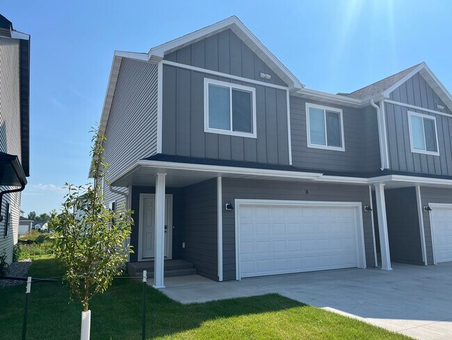 Foto del edificio - The Wilds Townhomes