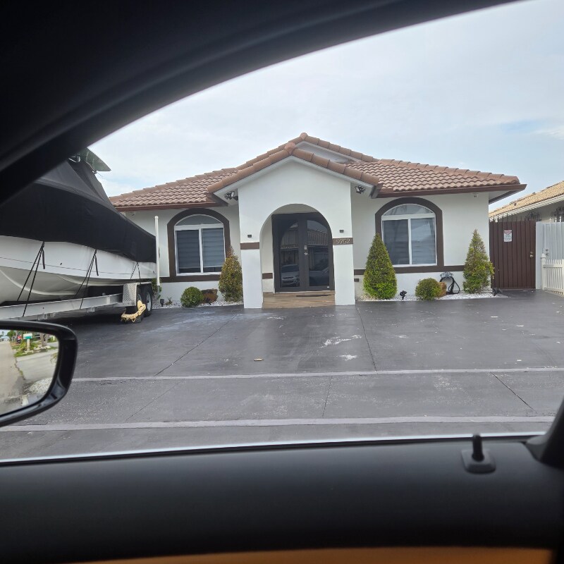 Foto principal - 9752 NW 126th Terrace