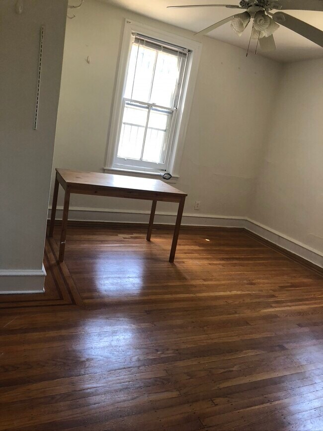 dormitorio - 414 S 41st Street