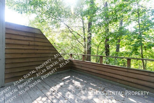 Building Photo - 2401 Mallard Dr