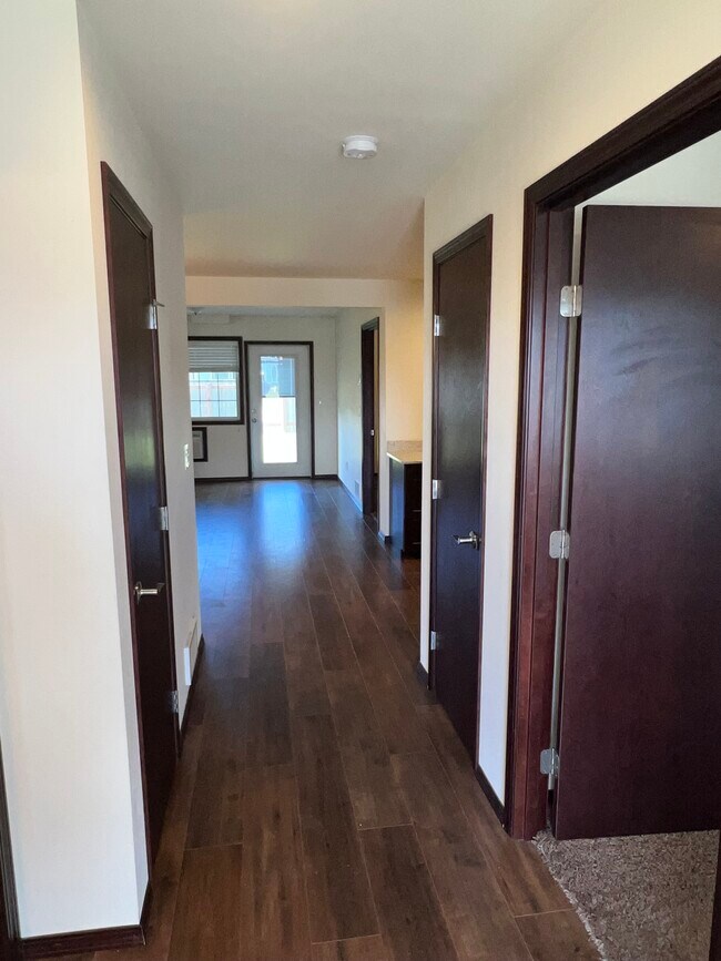 Building Photo - 2041 Andress Ln