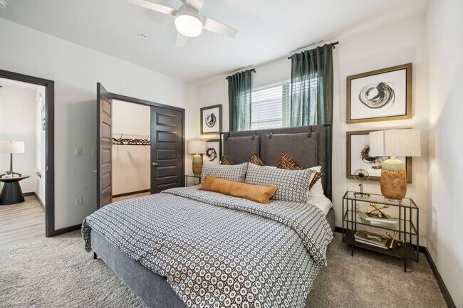 Interior Photo - Windsor Apartments