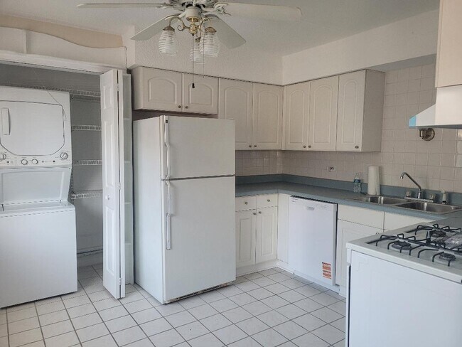 Foto del edificio - 7335 W 157th St