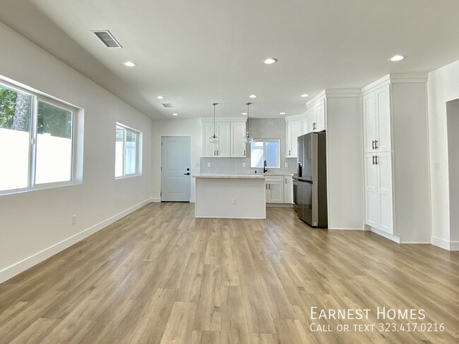 Foto del edificio - New Construction | 2+2 Private and Modern ...