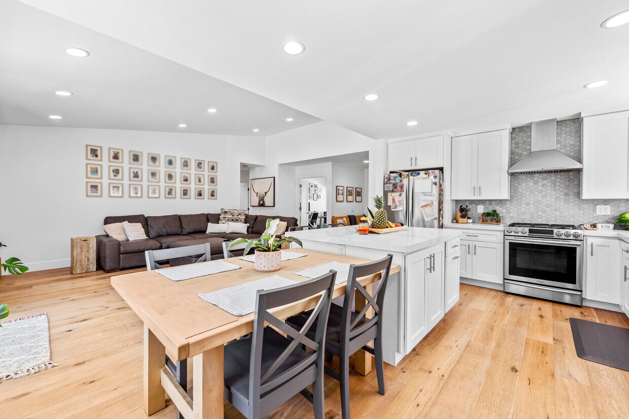 Foto principal - 6522 Farinella Dr