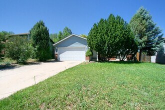 Building Photo - 2130 Bainbridge Rd