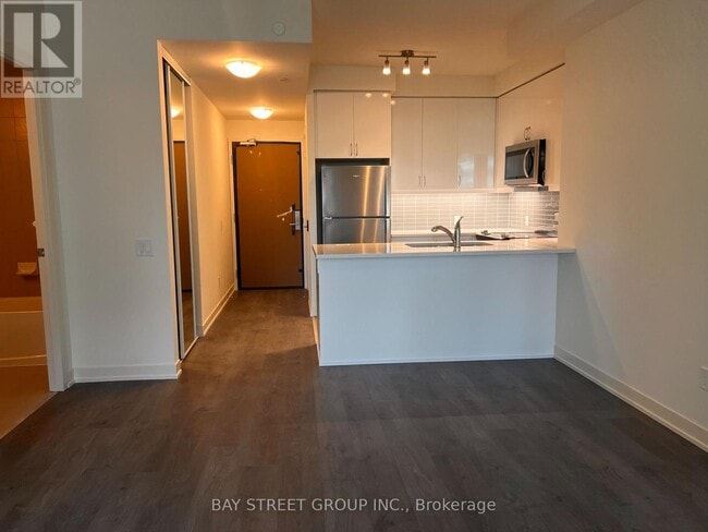 Building Photo - 4955 Yonge St