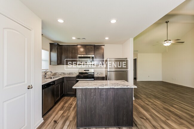 Building Photo - 9612 Sierra Grande DR