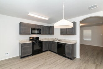 Building Photo - 22451 Clear Castle Dr